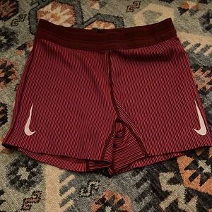 Women’s Nike aero swift shorts